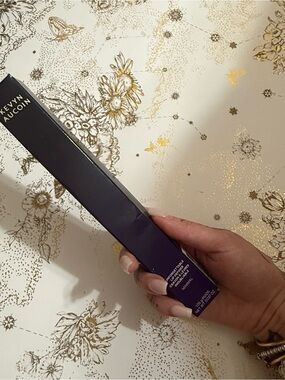 KEVYN AUCOIN unforgettable lip definer - minimal